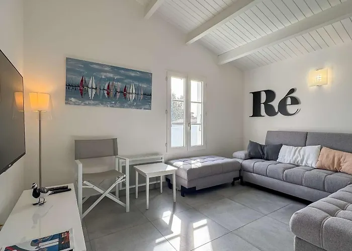 Villa Avec Piscine Privée, à Proximité De La Et Du Centre De Thalasso