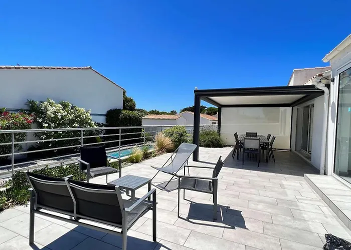 Avec Piscine Privée, à Proximité De La Et Du Centre De Thalasso *